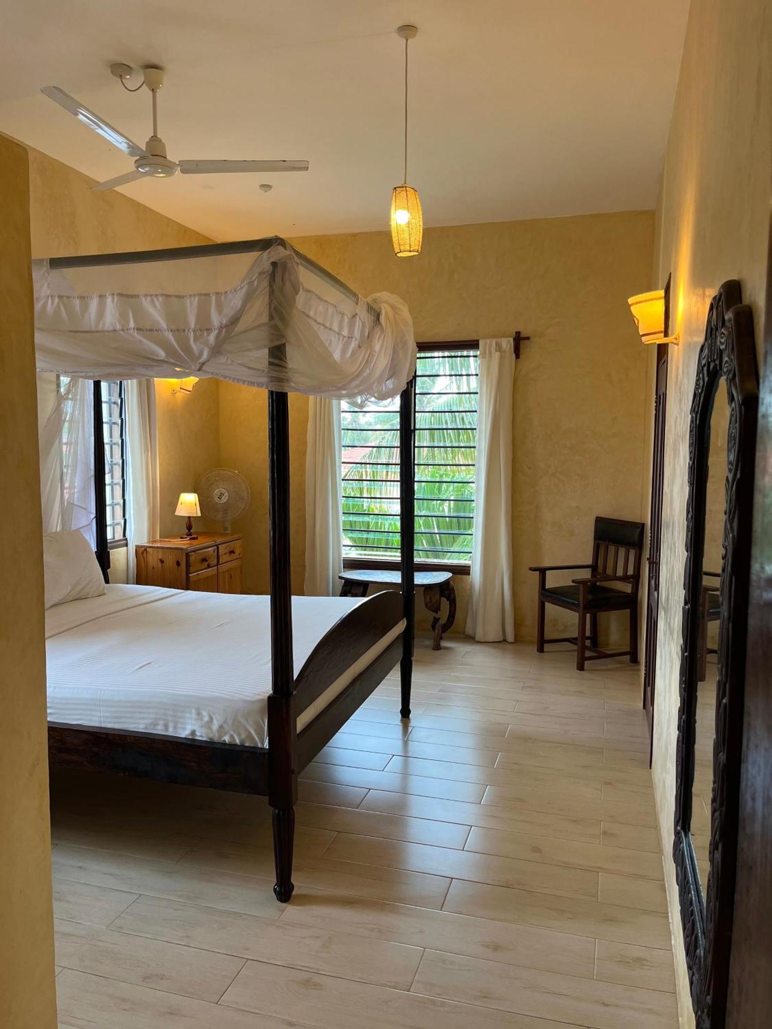 Flametree Beach Homes Diani Beach Eksteriør billede