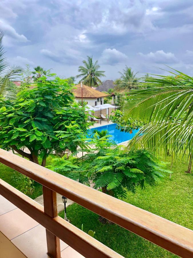 Flametree Beach Homes Diani Beach Eksteriør billede